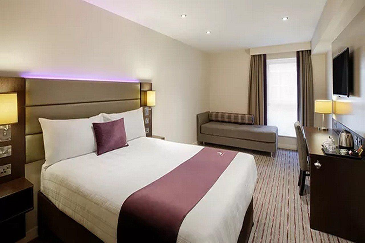 Premier Inn Manchester West Didsbury Ngoại thất bức ảnh