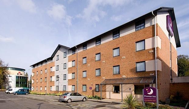 Premier Inn Manchester West Didsbury Ngoại thất bức ảnh